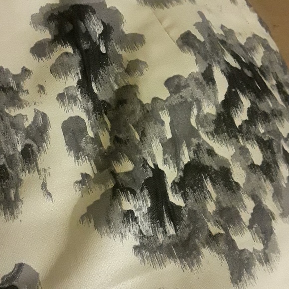 Adorable mini skirt - Picture 4 of 4